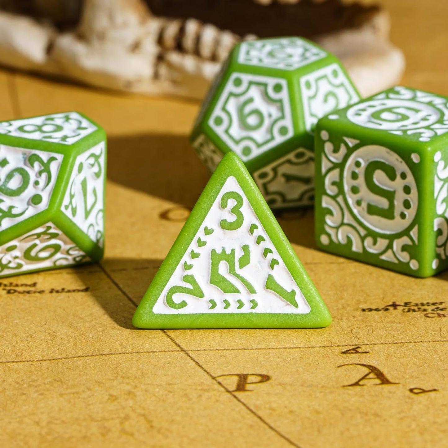 7-Die DND Dice Set New Pattern Polyhedral Dice Set with Leather Bag D&D Die for RPG Table Games(Green White)